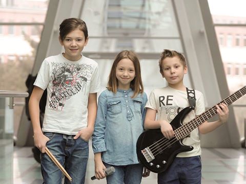 Jagódka BLUESWOMANKA (9y) & Igor Falecki (13y), Kamil Pyrek (11y) - Funky Jagódka BLUESWOMANKA (9y) & Igor Falecki (13y), Kamil Pyrek (11y) - Funky